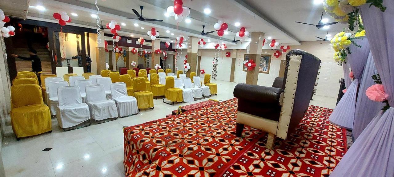 Ap Palace Hotel, Ayodhya ภายนอก รูปภาพ