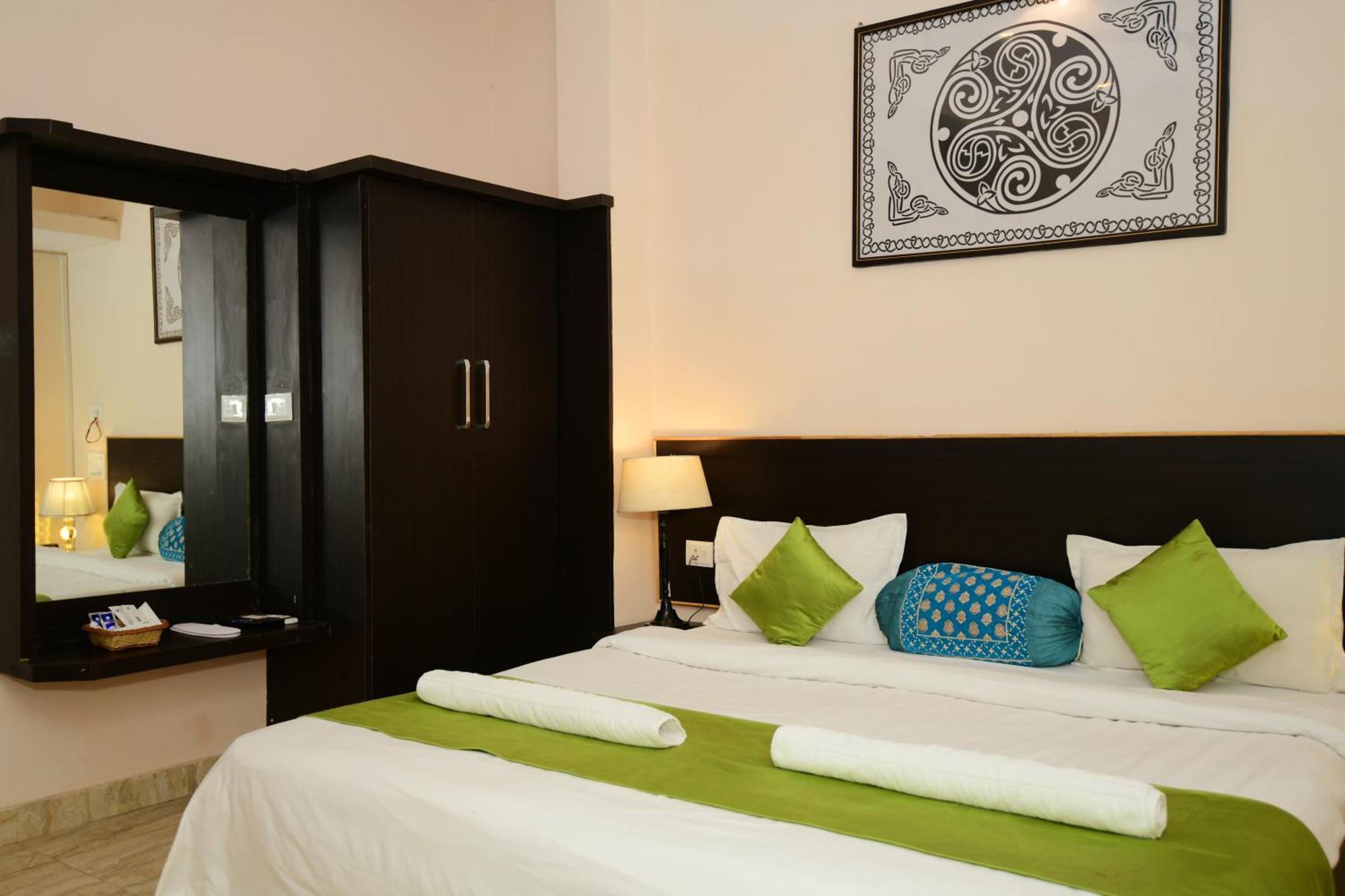Ap Palace Hotel, Ayodhya ภายนอก รูปภาพ