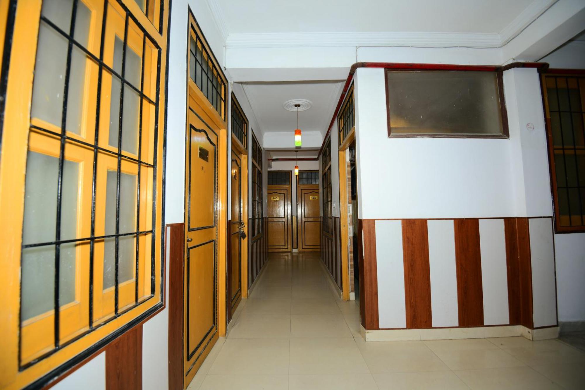 Ap Palace Hotel, Ayodhya ภายนอก รูปภาพ