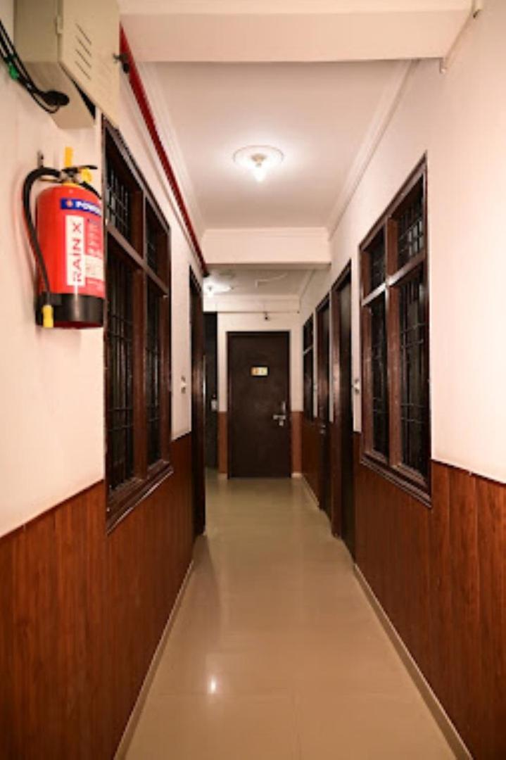 Ap Palace Hotel, Ayodhya ภายนอก รูปภาพ
