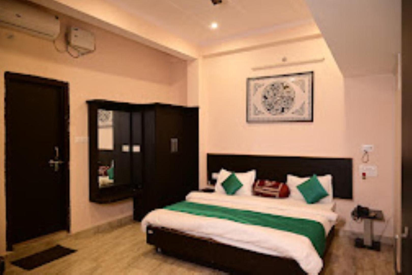 Ap Palace Hotel, Ayodhya ภายนอก รูปภาพ