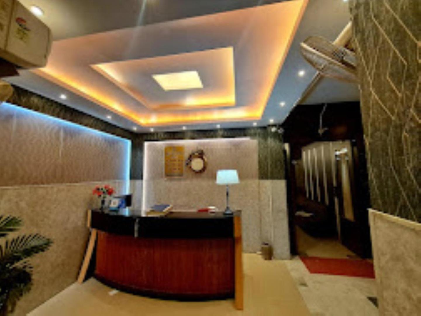 Ap Palace Hotel, Ayodhya ภายนอก รูปภาพ